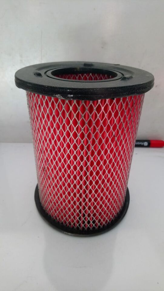 Nissan D22 Hava Filtresi