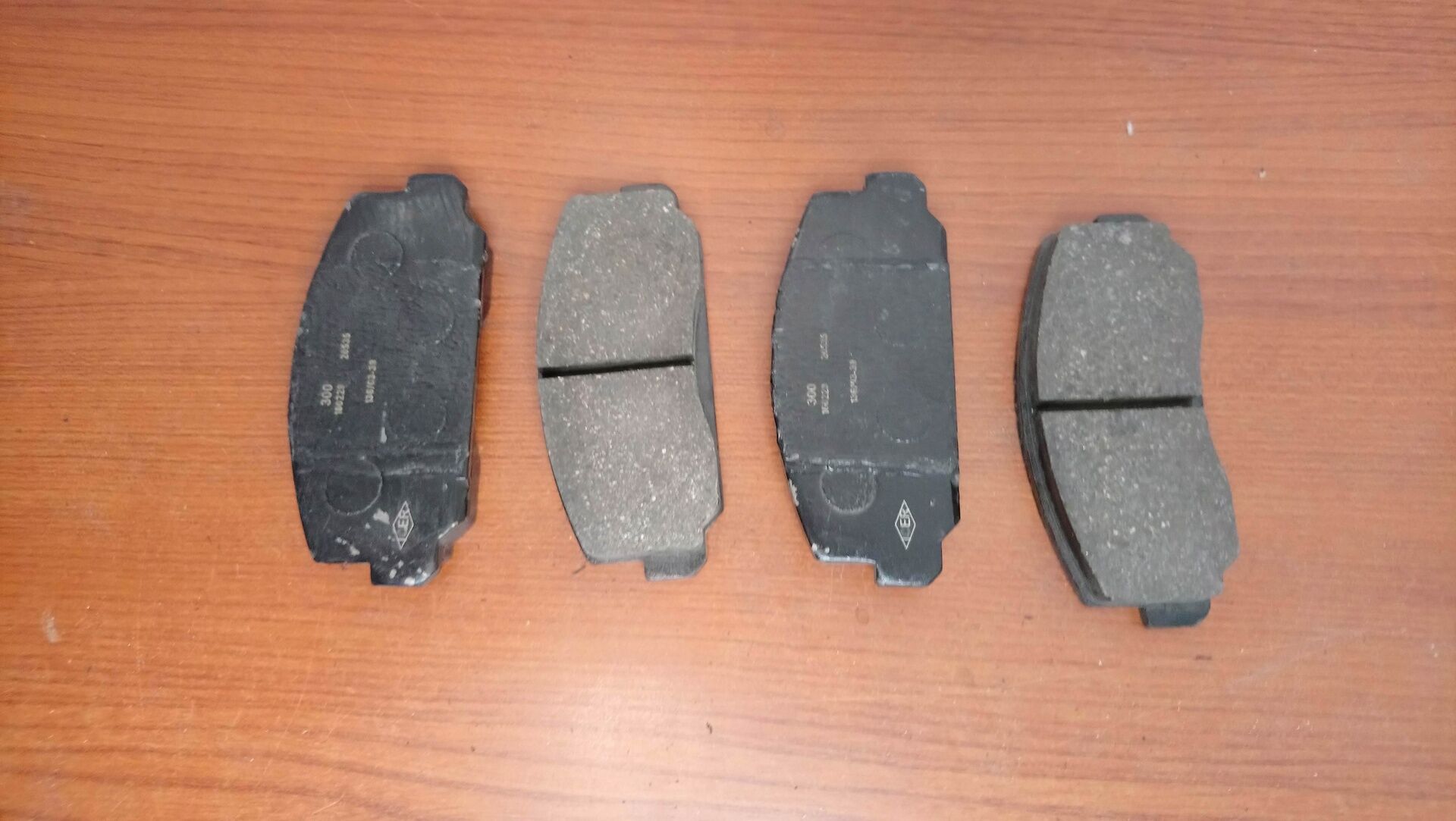 Honda Accord - Honda Civic 1976-1981 Ön Balata