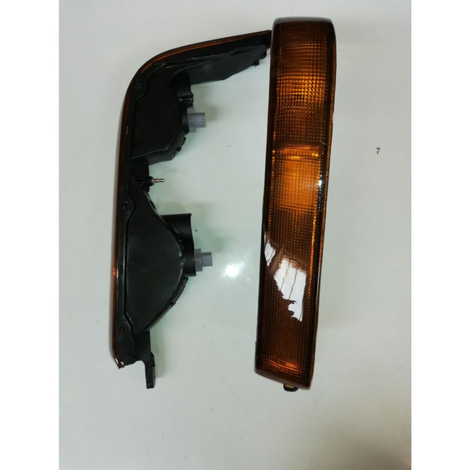 Mitsubishi L300 98-99  Tampon  Sinyal