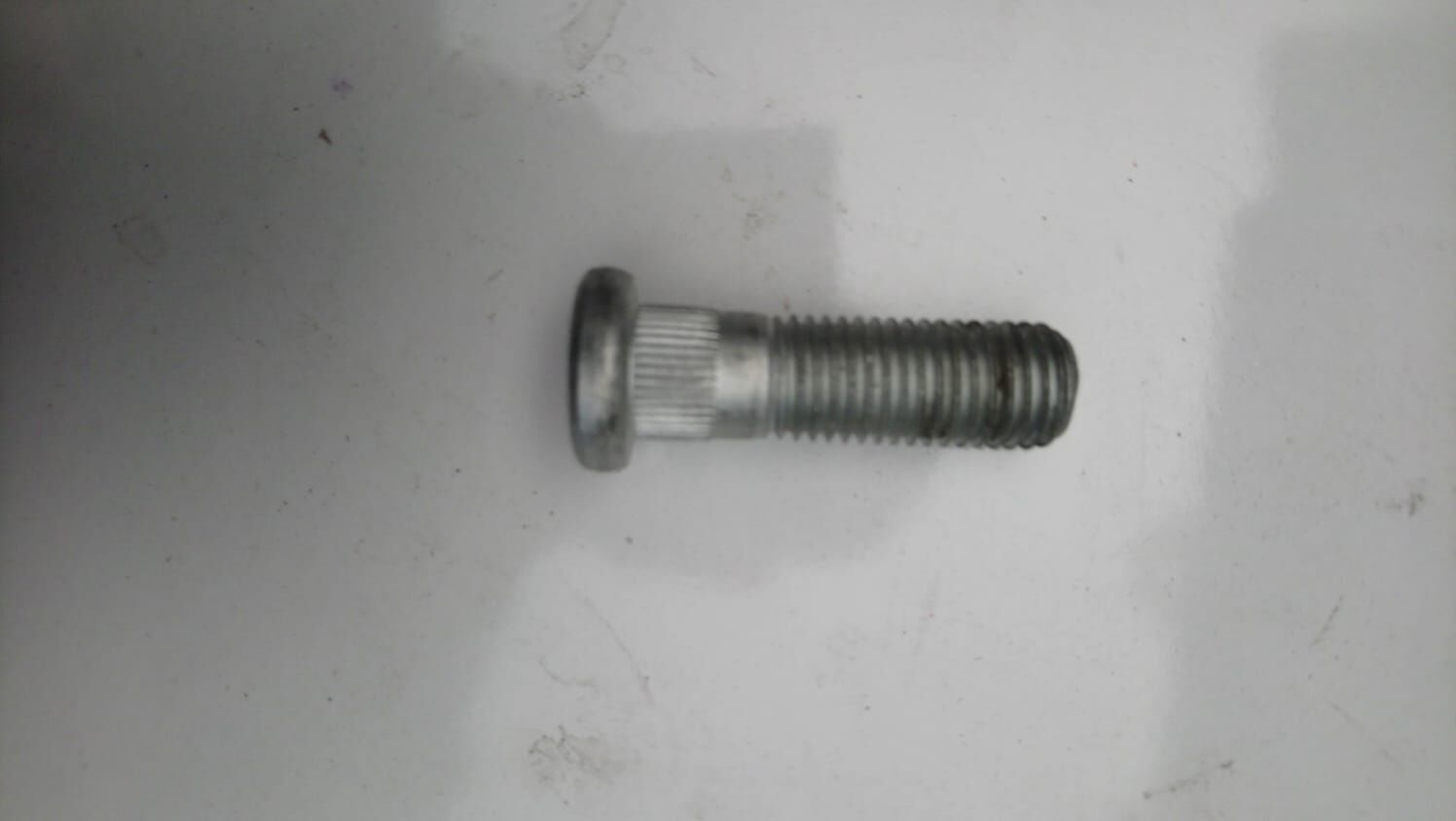 Honda Cıvıc 12 Mm Bijon Saplama (1 Adet )