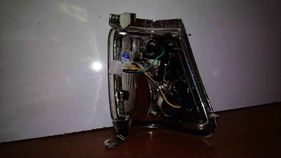 Toyota Uyumlu Hilux Sinyal Nikelajli Düz 1998/2001 478366594 Yön / Sol