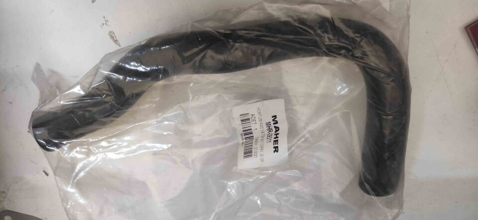 Suzuki Carry 1990/1998 Radyatör Alt Hortum 525280624 - Model / 1988-97